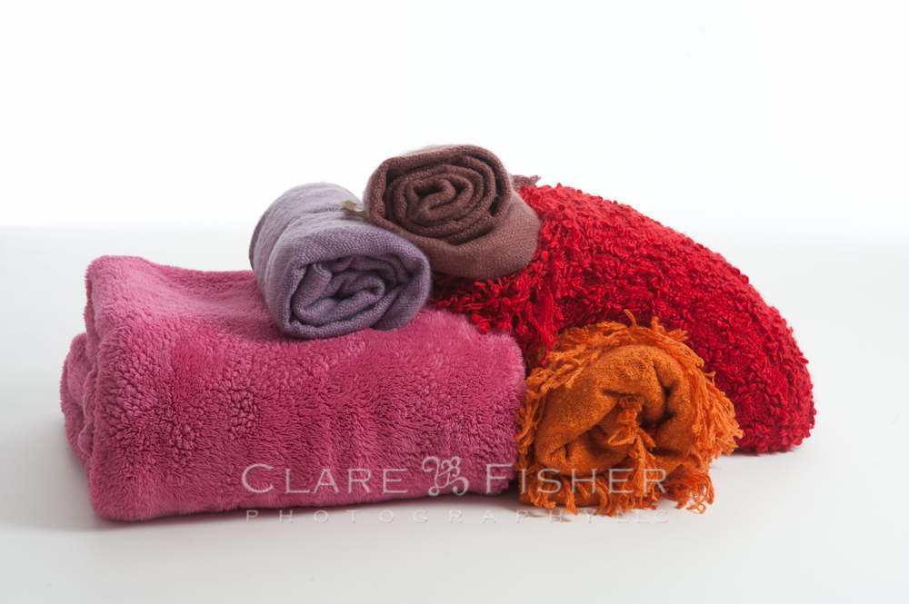 Warm toned blankets for newborn portraits